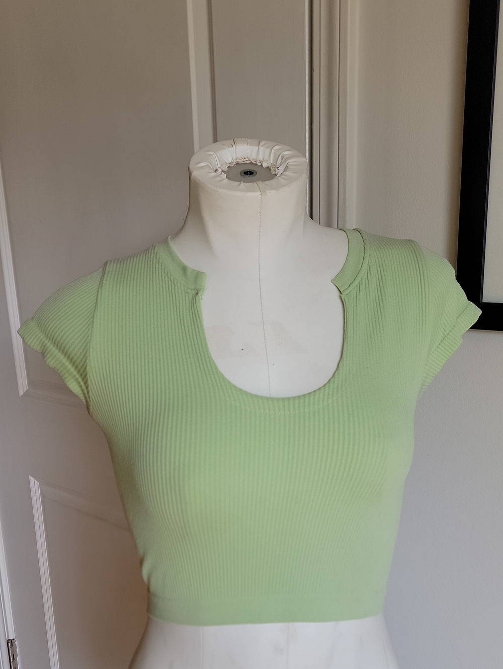 PacSun Contour Lime Green Seamless Ribbed Scoop Neck Crop Top XS